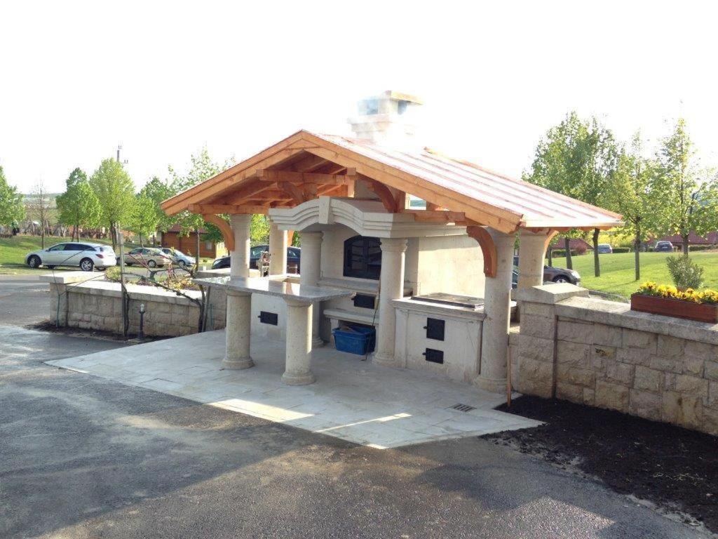 Egri Korona Borház és Wellness Hotel Demjén Exterior foto